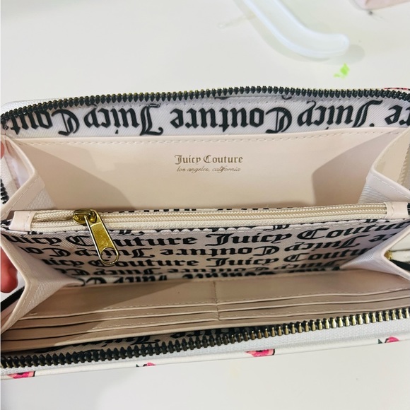 Juicy Couture Wallet - Picture 4 of 4